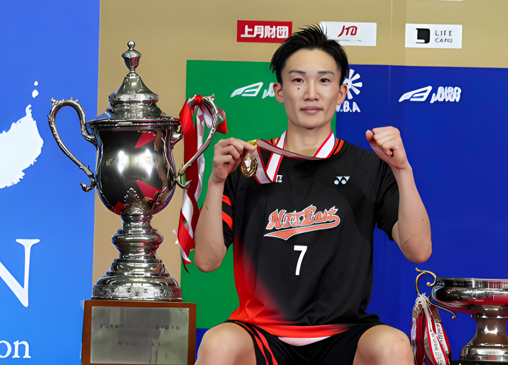 中国羽毛球队横扫印尼羽毛球队，桃田贤斗高光表现的简单介绍