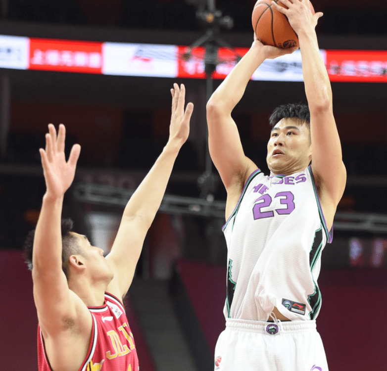 米兰-包含卡昂遭遇连败，排名继续下滑的词条