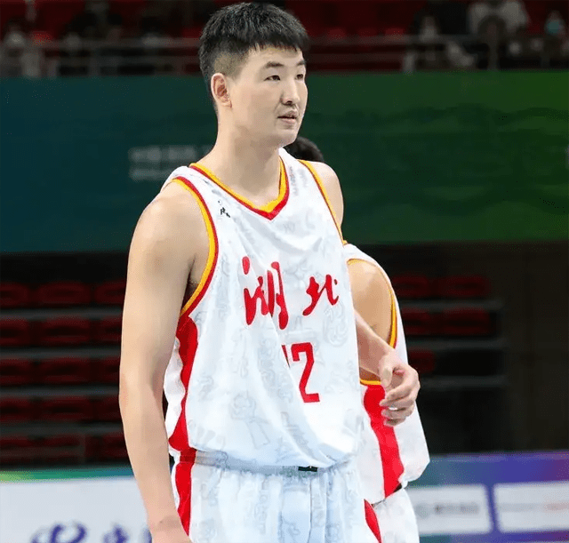 包含江苏队险胜湖北队，防守完美的词条